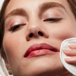 Caudalie Italia Srl CAUDALIE VINOCLEAN ACQUA MICELLARE STRUCCANTE 200ML 7 Caudalie Italia Srl CAUDALIE VINOCLEAN ACQUA MICELLARE STRUCCANTE 200ML -Vendite Rougj Group Srl 981354259 2